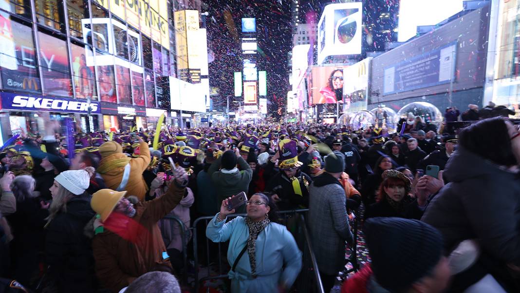 Noel mi? Yılbaşı mı? Yılbaşı ile Noel arasındaki fark nedir? 17